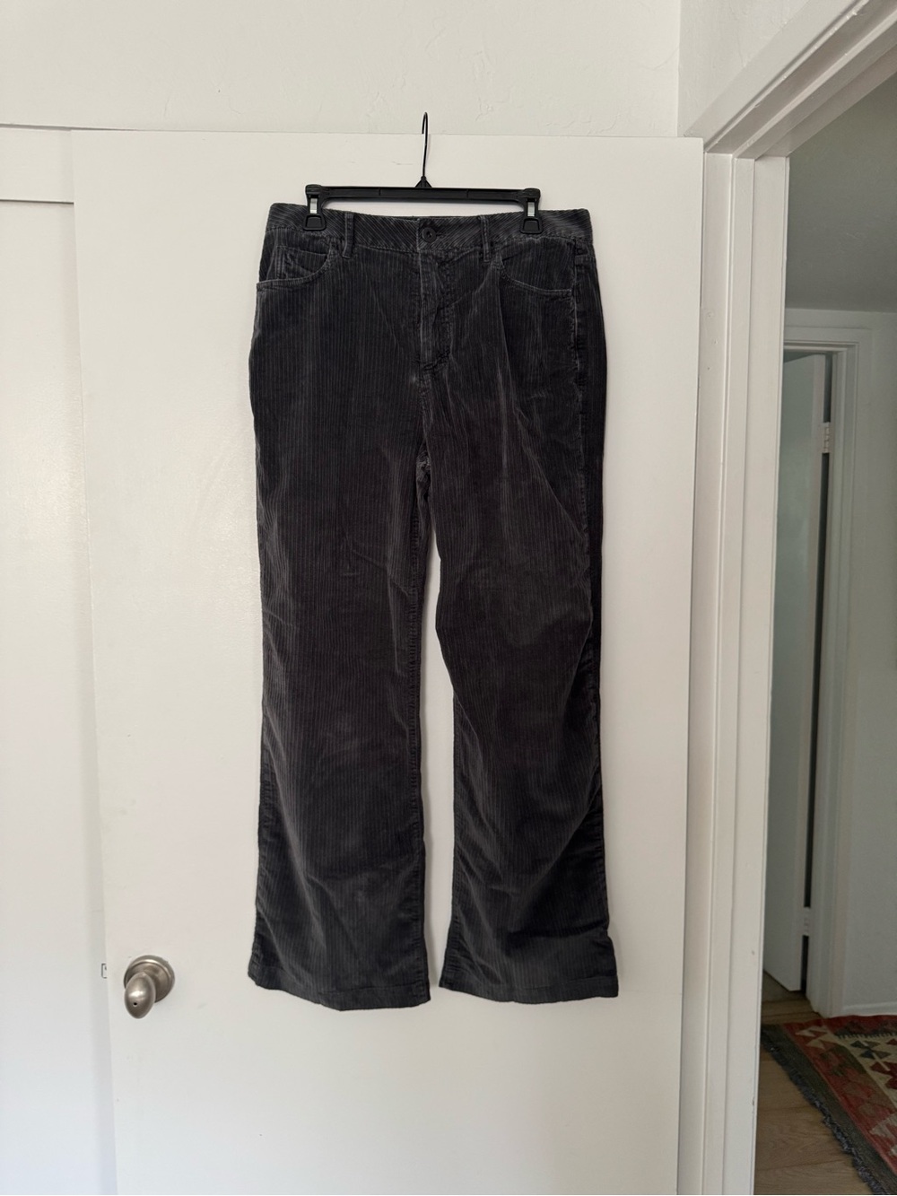 James Perse Women's Corduroy Bootcut Pants in Olive